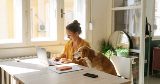 5 Great Health Benefits of Working from Home image